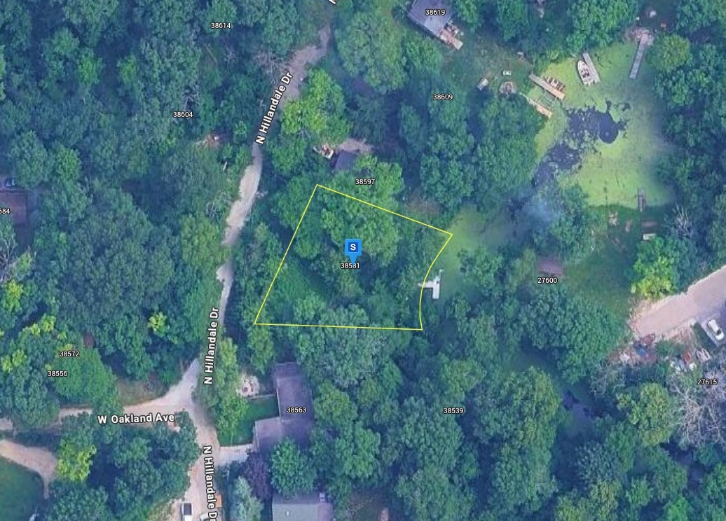 38581 North Hillandale Drive Spring Grove IL 60081