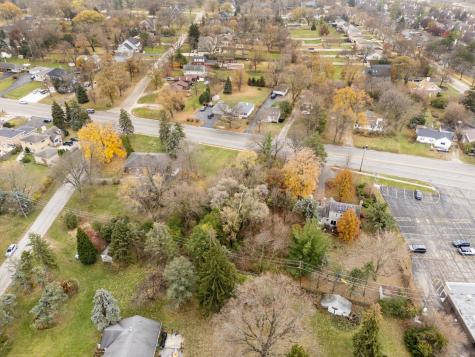 10/11 Maple Avenue Downers Grove IL 60515