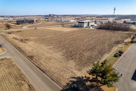 74XX Rock Valley Parkway Loves Park IL 61111