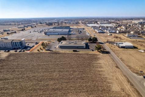 74XX Rock Valley Parkway Loves Park IL 61111