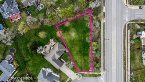 2 Osprey Court Streamwood IL 60107