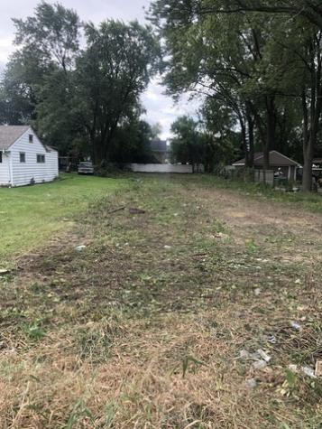 437 East Lorraine Avenue Addison IL 60101