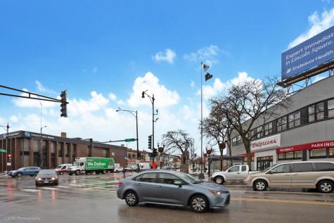 4851 North Western Avenue Chicago IL 60625