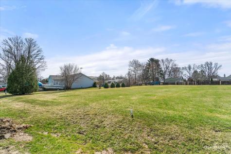 561 Lasalle Drive Somonauk IL 60552