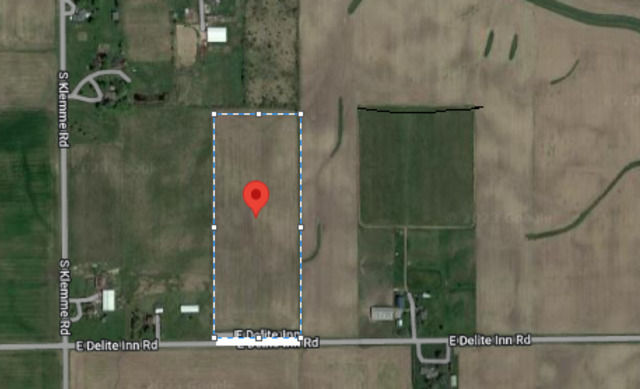 Vacant East Delite Inn Road Beecher IL 60401