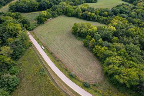 4820 Kopper Pond Road Hanover IL 61041