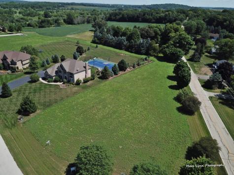 16 Derek Drive Elburn IL 60119