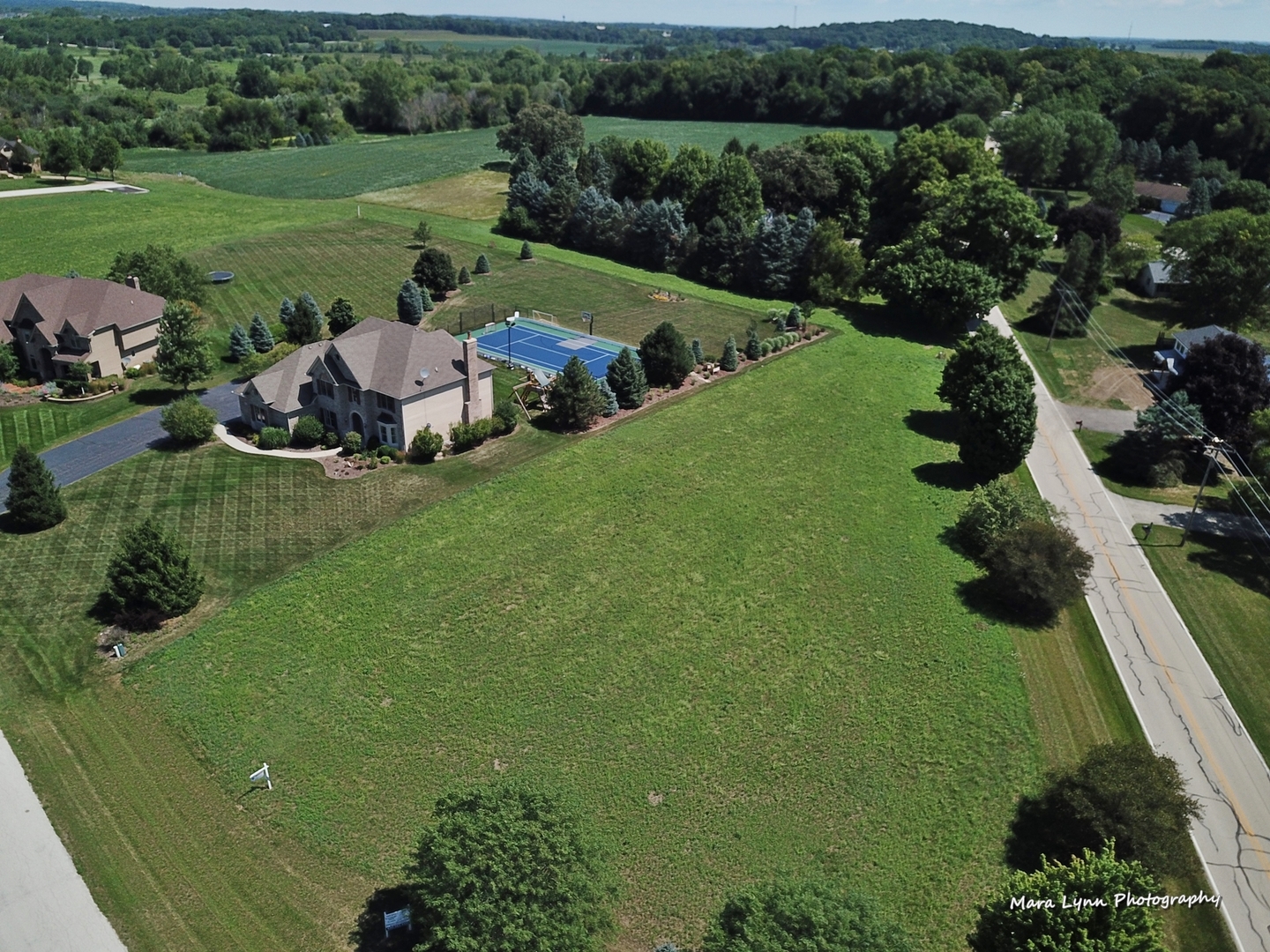 16 Derek Drive Elburn IL 60119