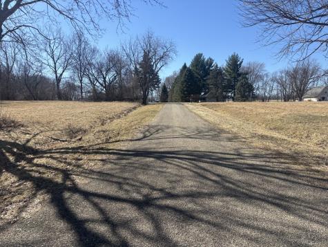 1542 Key Court Varna IL 61375