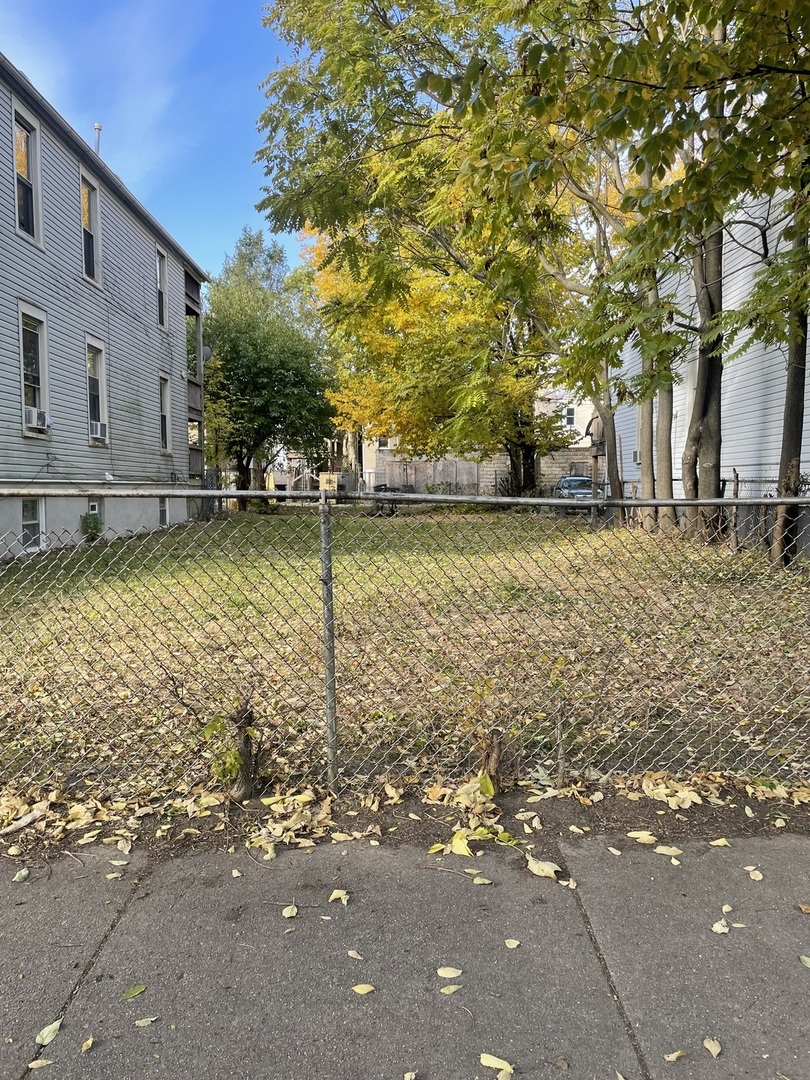 6418 South Sangamon Street Chicago IL 60621