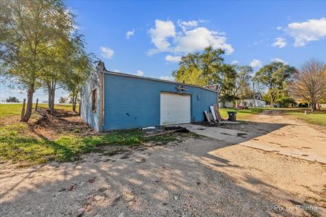 9130 Us Highway 20 Garden Prairie IL 61038