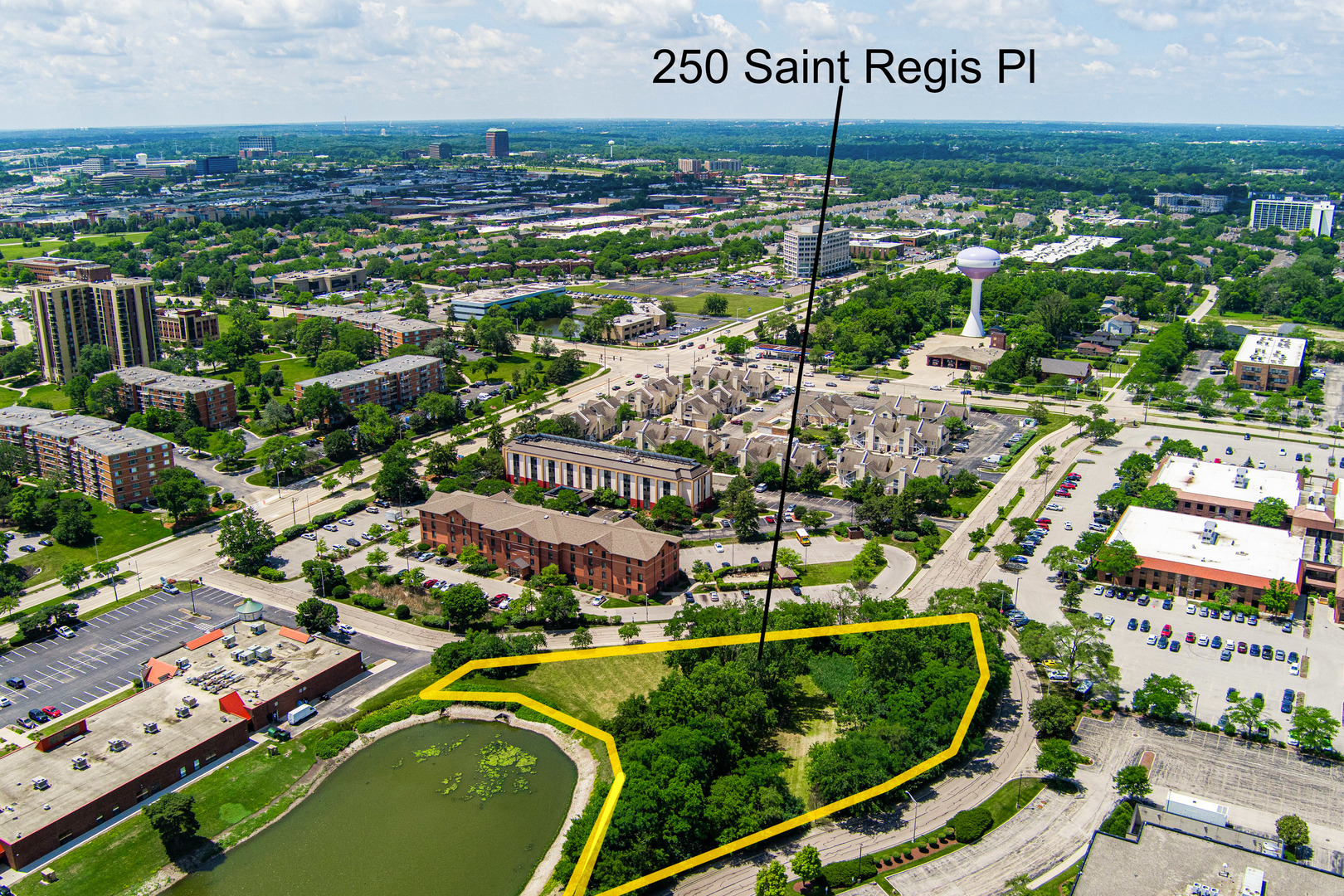 250 Street Regis Lombard IL 60148
