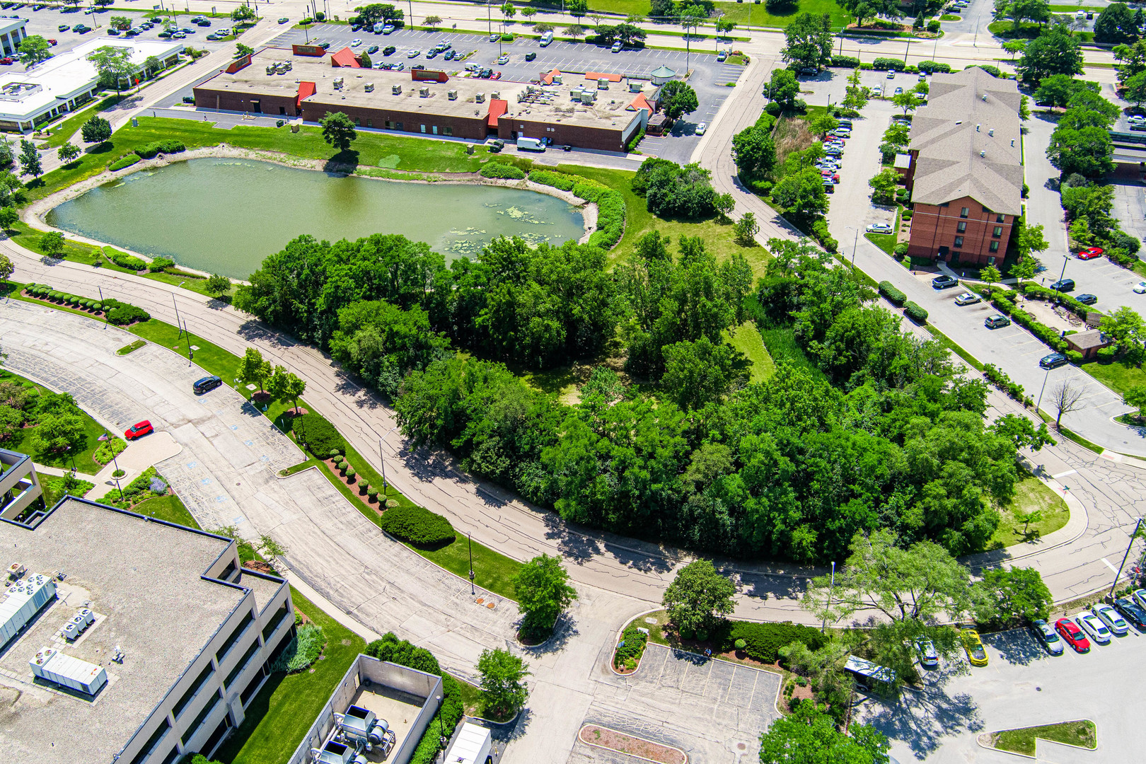 250 Street Regis Lombard IL 60148