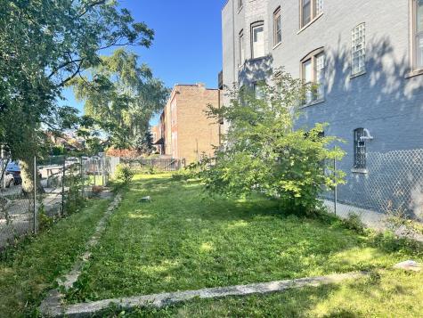 2224 West Taylor Street Chicago IL 60612