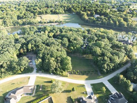 1917 Indian Trail Kankakee IL 60901