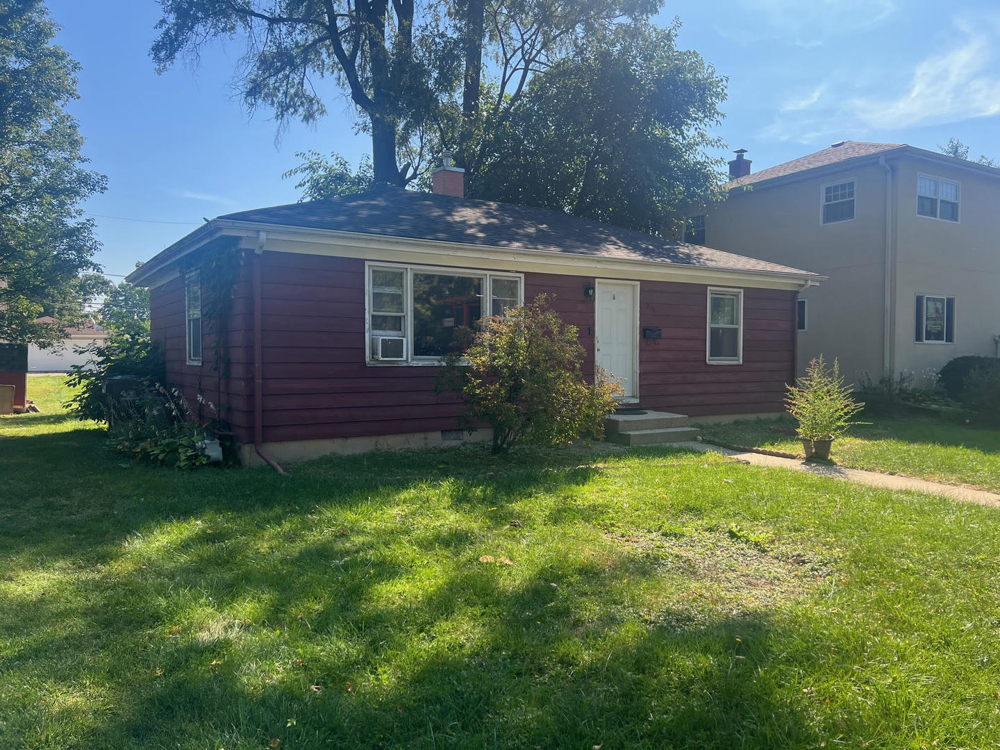 930 North Loomis Street Naperville IL 60563