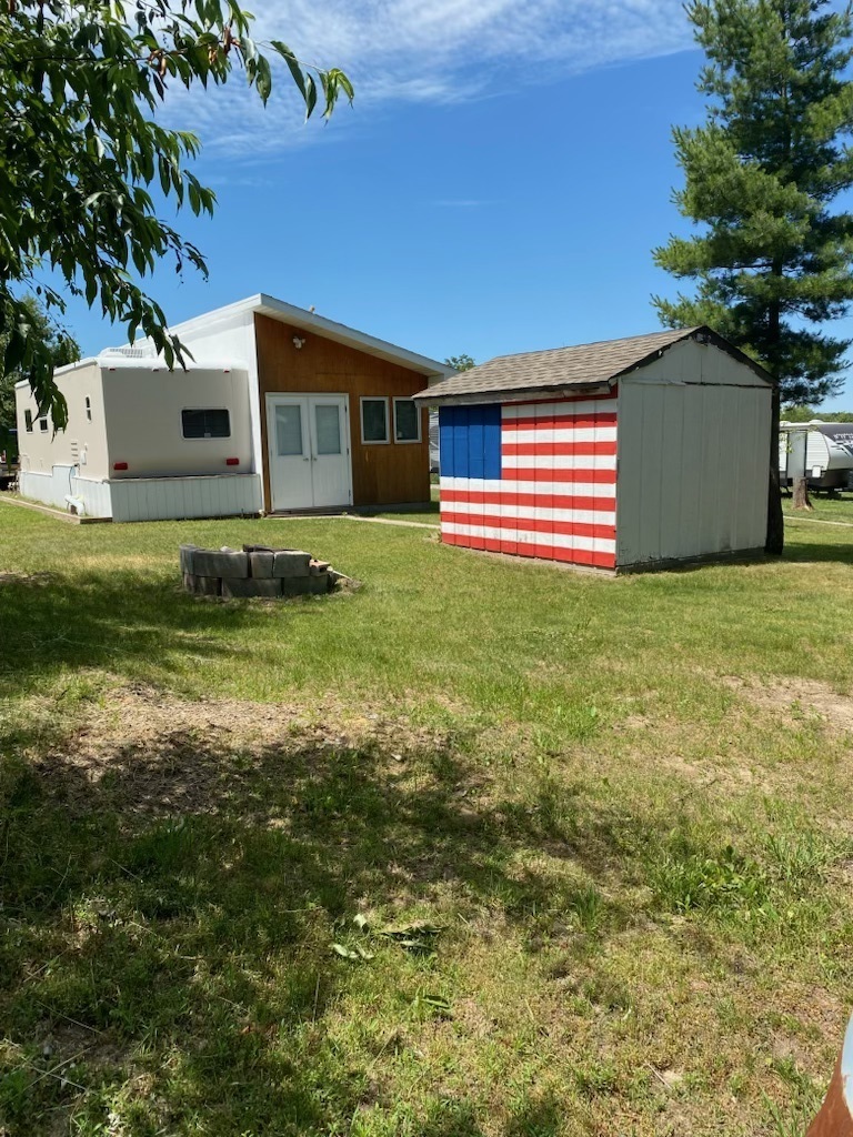 13-100 Woodhaven Lakes Sublette IL 61367