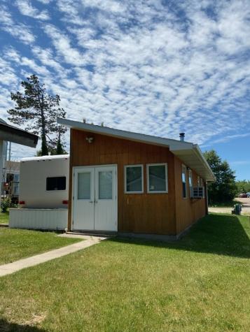 13-100 Woodhaven Lakes Sublette IL 61367