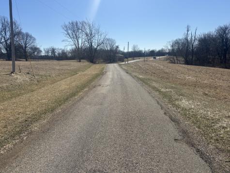 1315/1316 Hidden Valley Drive Varna IL 61375