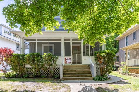 226 West Locust Street Dekalb IL 60115
