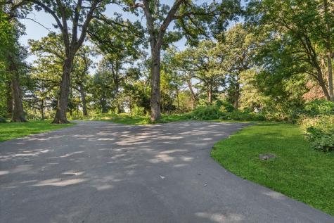 25 W 500 Royce Road Naperville IL 60565