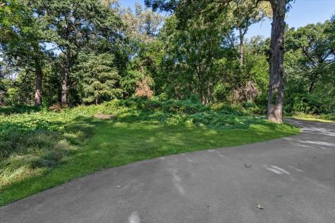 25 W 500 Royce Road Naperville IL 60565