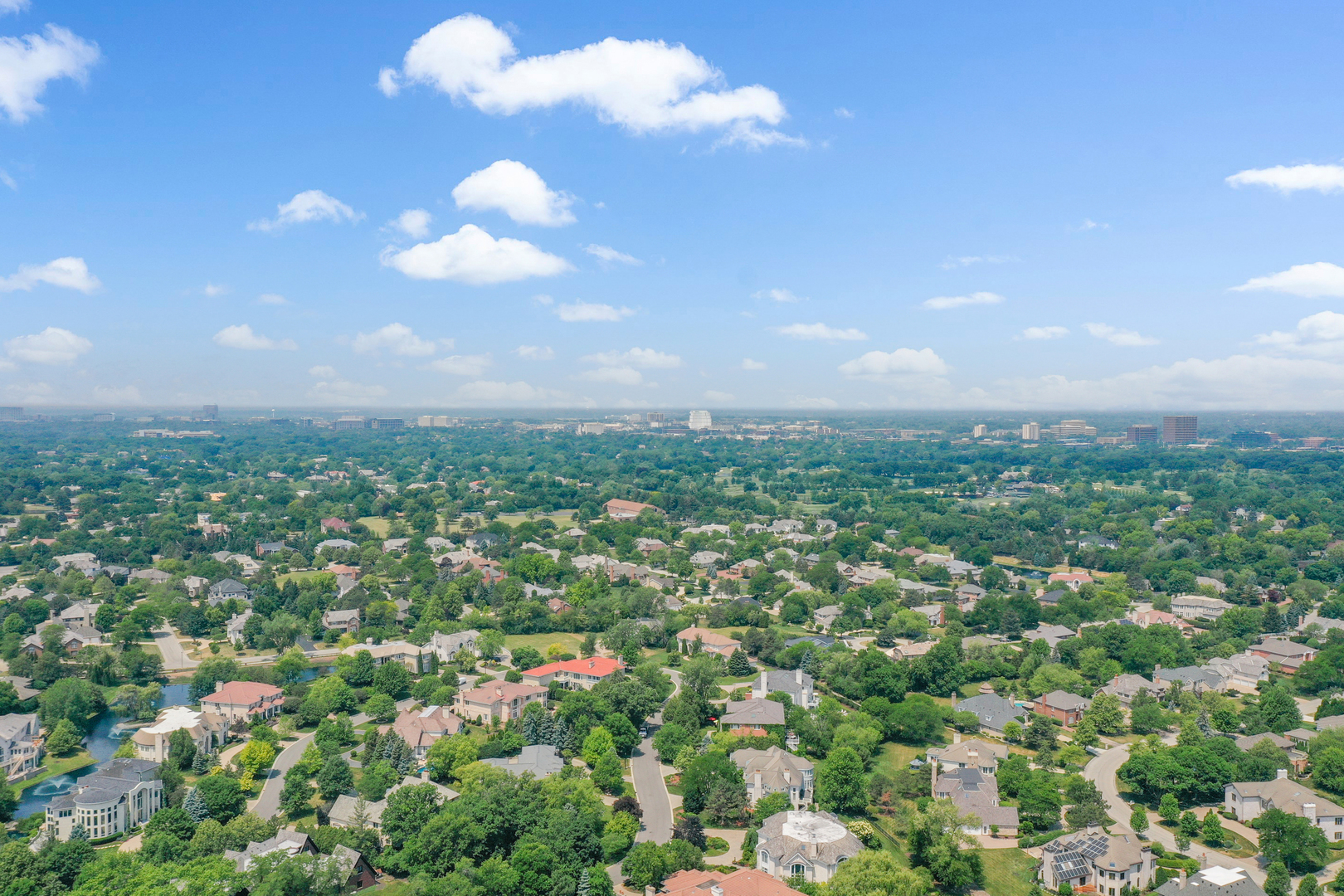 910 Saint Stephens Green Oak Brook IL 60523