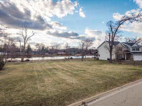 99xx Queen Oaks Drive Machesney Park IL 61115