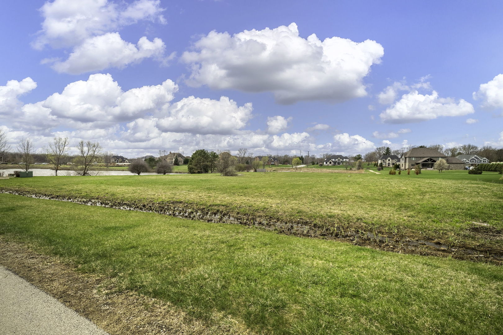 18490 South Pineprairie Drive Mokena IL 60448