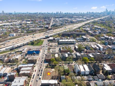 2758 North Mozart Street Chicago IL 60647