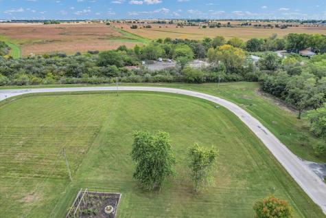 132 Comanche Trail Loda IL 60948
