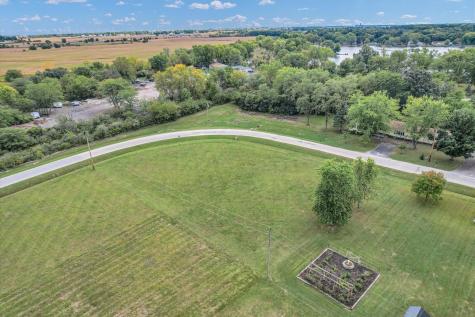 132 Comanche Trail Loda IL 60948