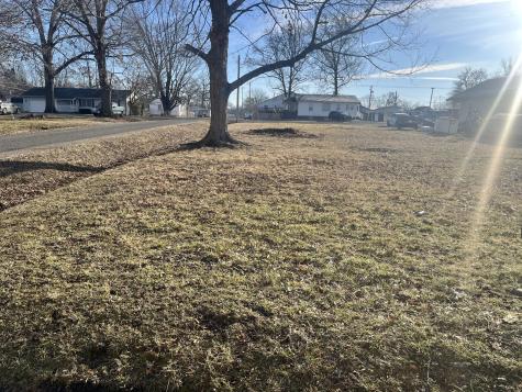 625 North Marion Avenue Salem IL 62881
