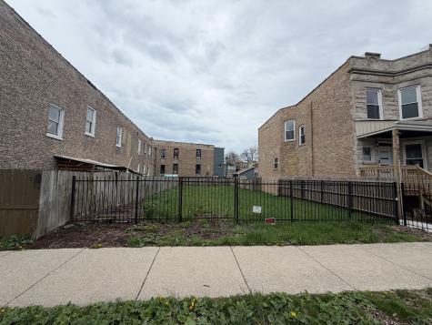 1053 North Lawndale Avenue Chicago IL 60651