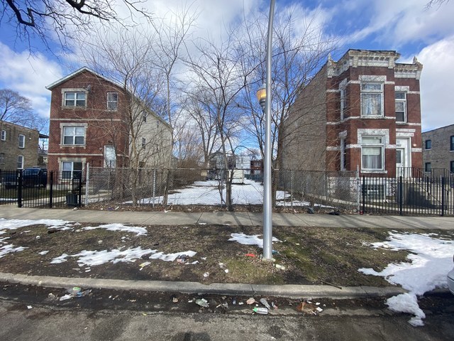 3324 West Walnut Street Chicago IL 60624