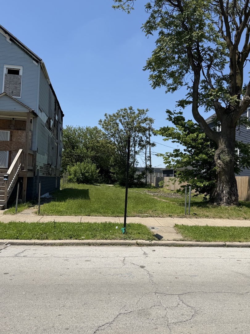 5004 South Princeton Avenue Chicago IL 60609