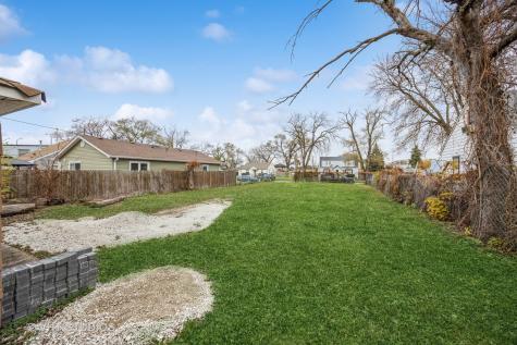 7125 West 74th Street Chicago IL 60638
