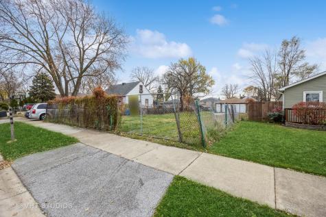 7125 West 74th Street Chicago IL 60638