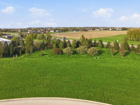 201 Whittemore Drive Sycamore IL 60178