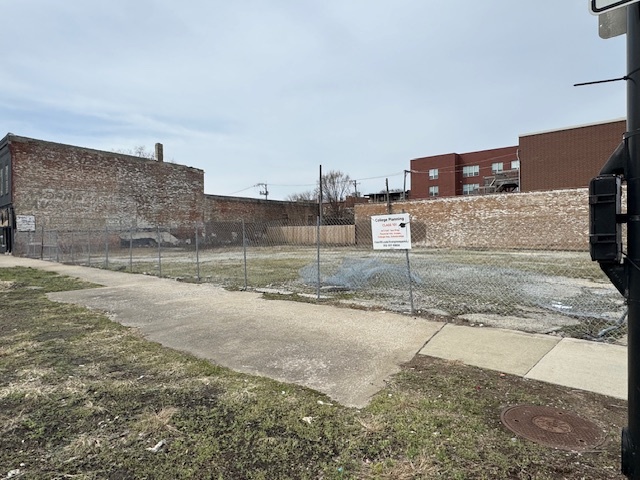 131 East 43rd Street Chicago IL 60653