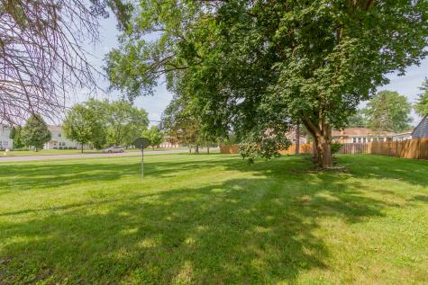 110 North Chase Avenue Bartlett IL 60103