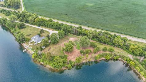 50 Moss Lake Drive Farmer City IL 61842