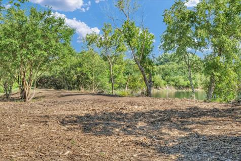 50 Moss Lake Drive Farmer City IL 61842