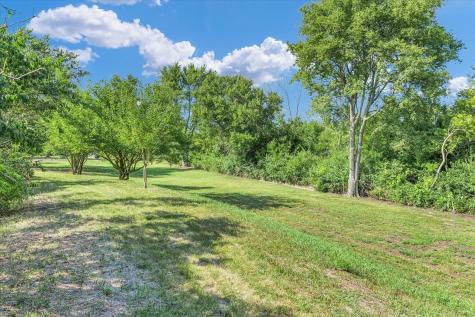 50 Moss Lake Drive Farmer City IL 61842