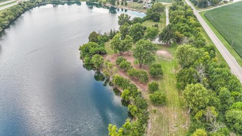 50 Moss Lake Drive Farmer City IL 61842