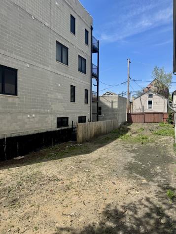 716 West 17th Street Chicago IL 60616