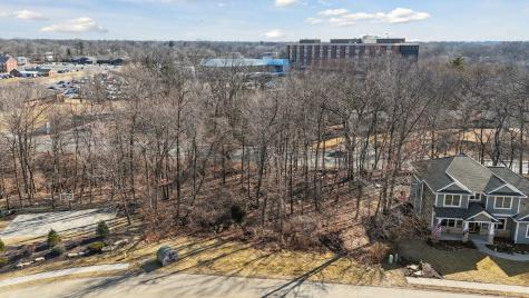 7 Chippiannock Trail Rock Island IL 61201