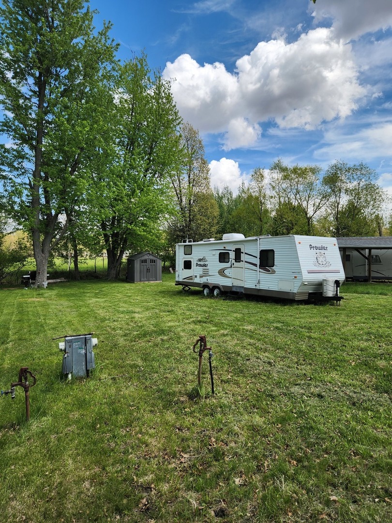 20/7 Woodhaven Lakes Sublette IL 61367
