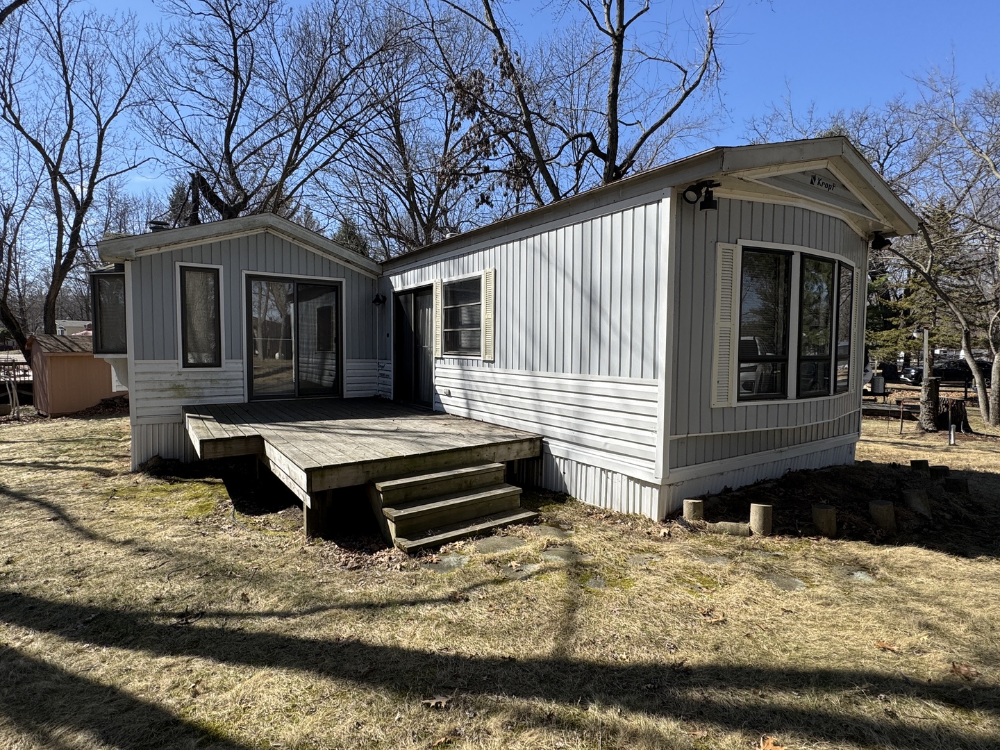2-148 Woodhaven Lakes Sublette IL 61367