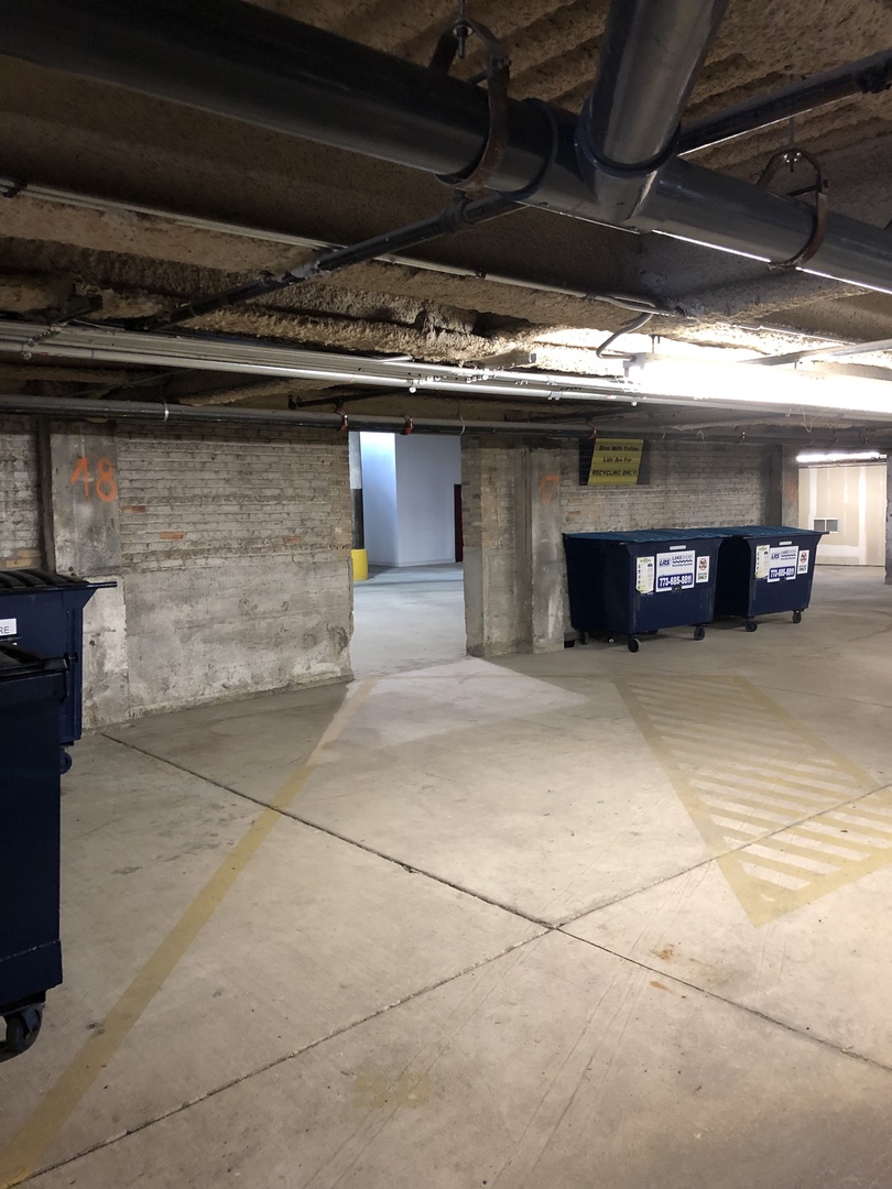 2545 South Dearborn Street Chicago IL 60616